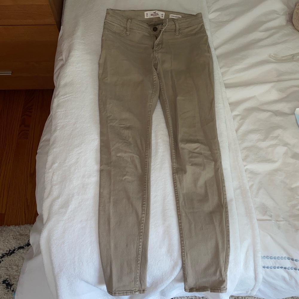 hollister low rise super skinny khaki pants